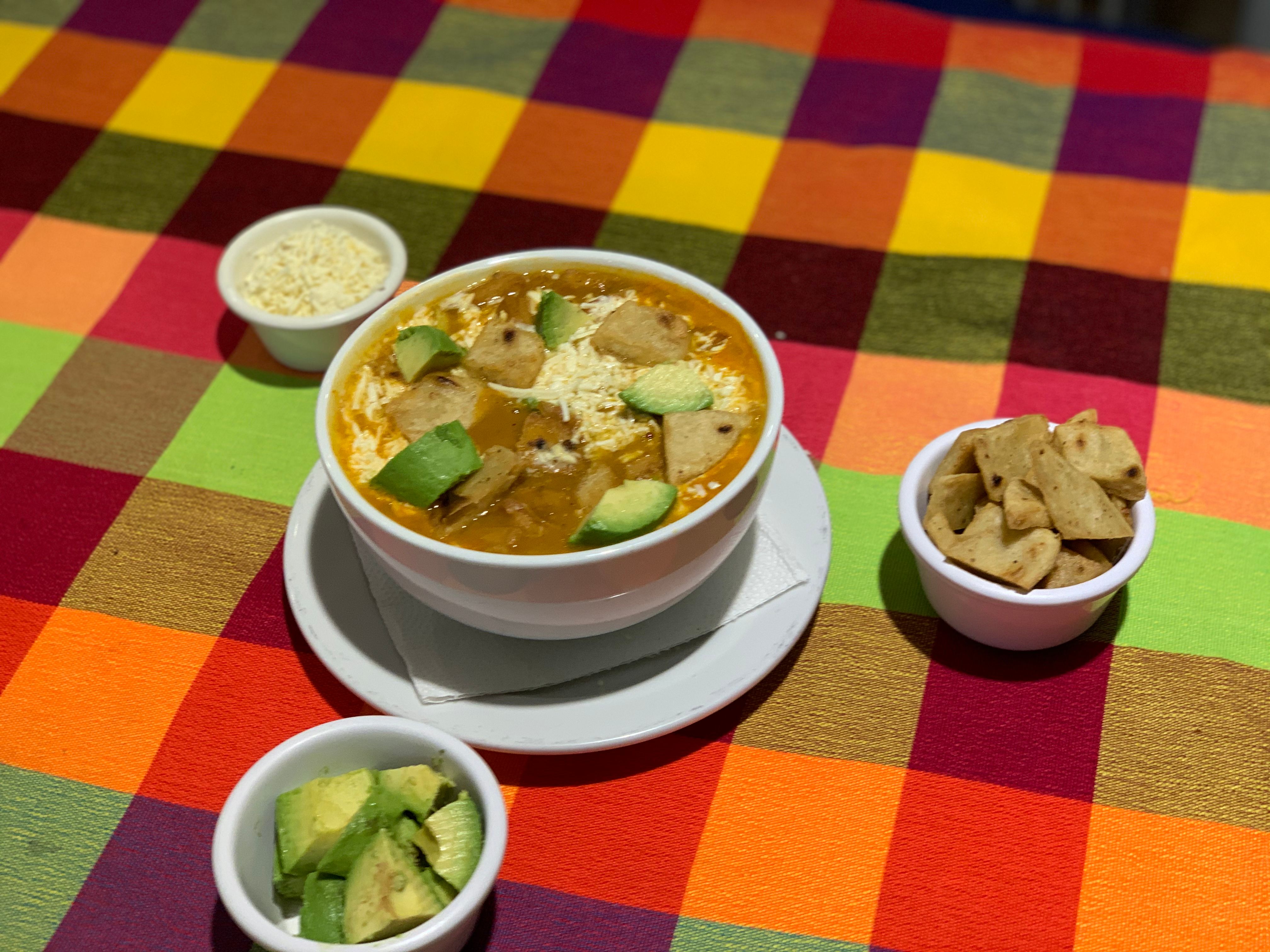 sopa de tortillas